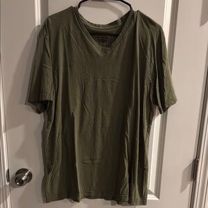 Lucky Brand Men's Olive V-Neck Short Sleeve Shirt